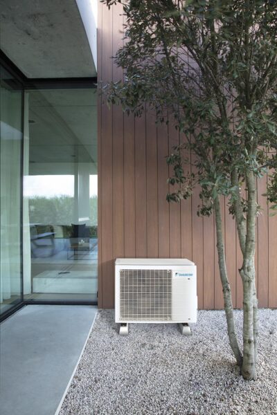 Daikin Emura RXJ design